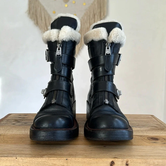 Coach Black Leather White Shearling Silver Hardware Zip Moto Biker Boot Size 7 - Picture 3 of 17